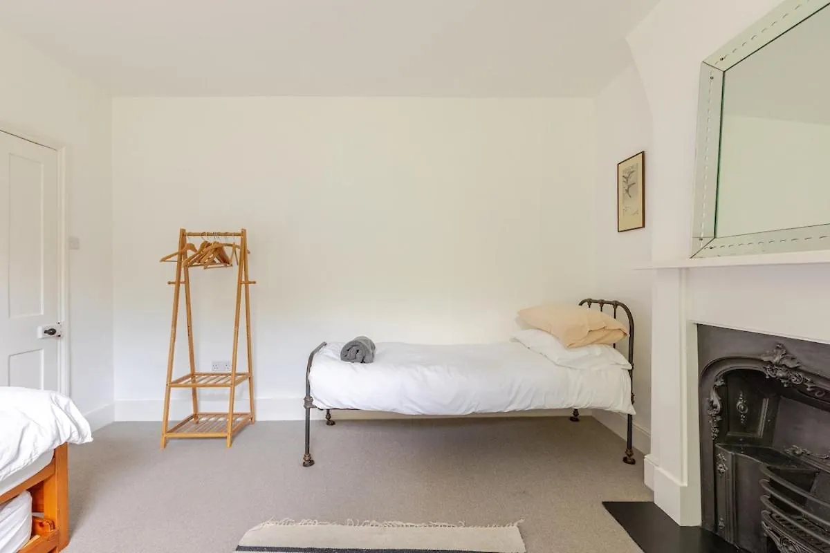 아파트 Perfect Brighton Getaway Near Beach, Town, Station