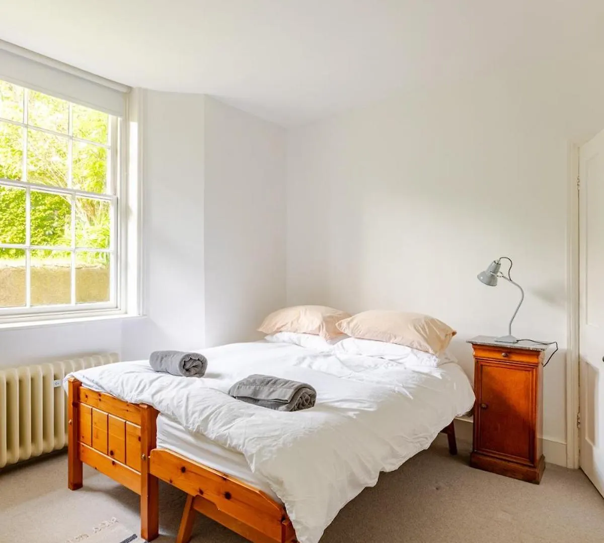Perfect Brighton Getaway Near Beach, Town, Station Apartament
